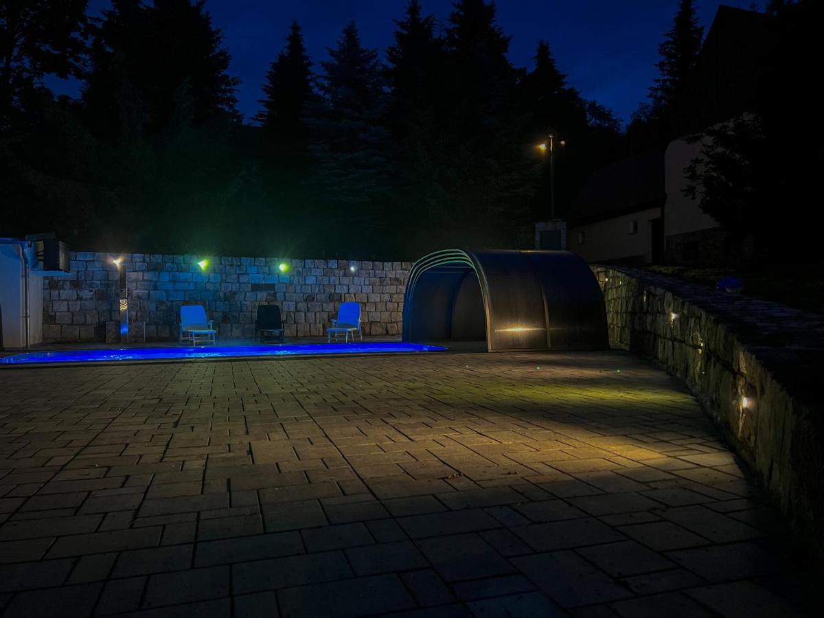 Guest House Luft Sneznik Exterior foto